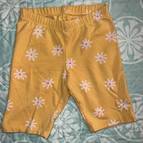 Cat & Jack Daisy Yellow Shorts Size 7/8‎ - Picture 1 of 4